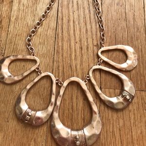Jewelry - NWT Rose Gold Copper Metal Bold Statement Necklace Jewelry - NWT Rose Gold Copper Metal Bold Statement Necklace